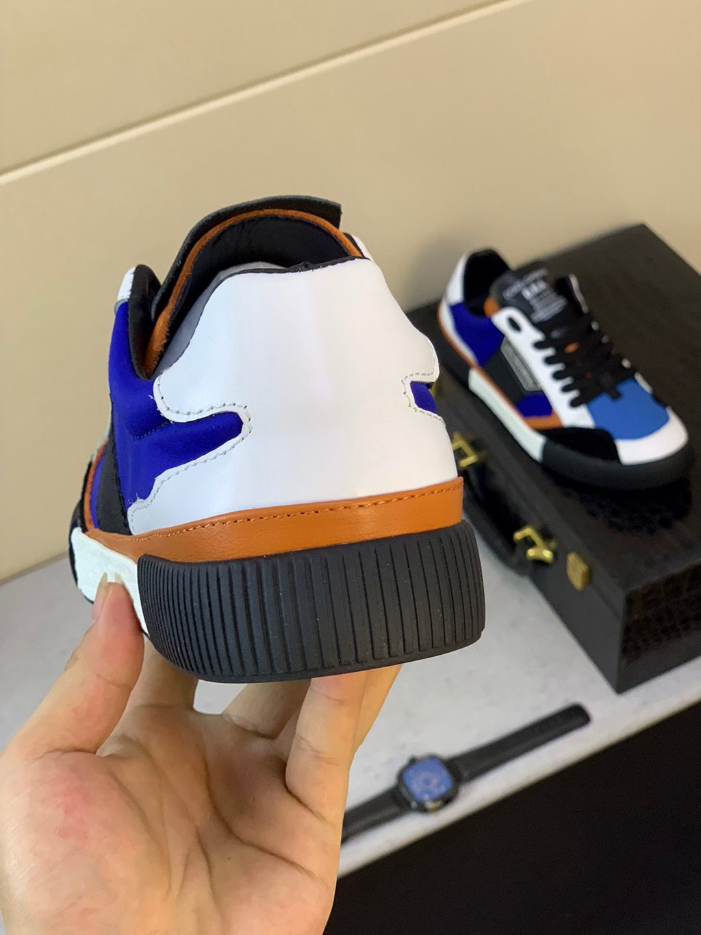 D*G sneaker